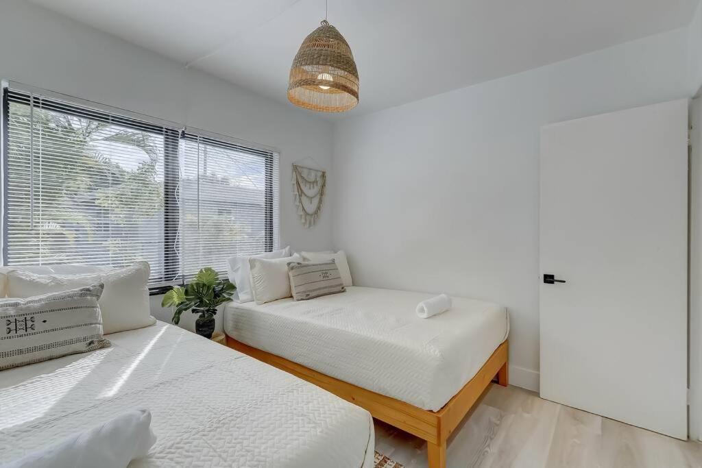 Chic Retreat: 2Br Apartment! Fort Lauderdale Exterior photo