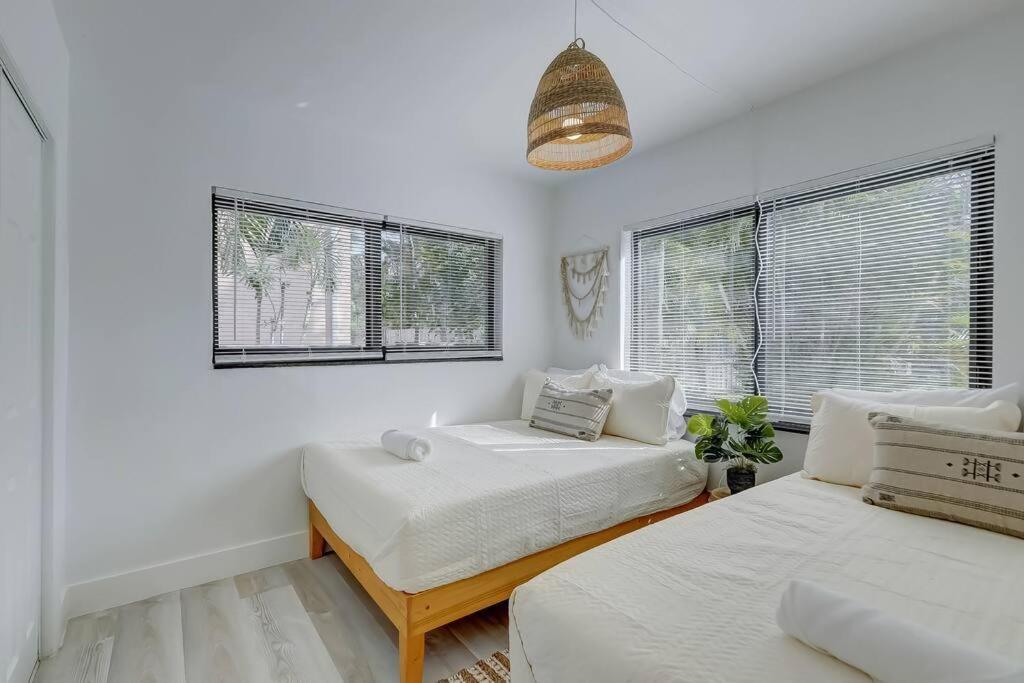 Chic Retreat: 2Br Apartment! Fort Lauderdale Exterior photo