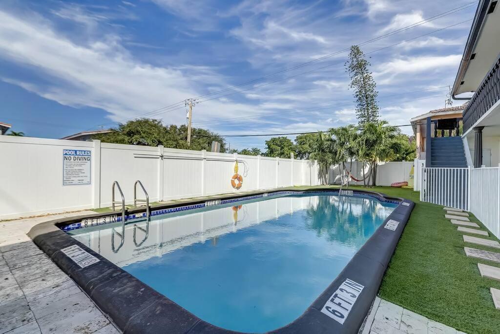 Chic Retreat: 2Br Apartment! Fort Lauderdale Exterior photo
